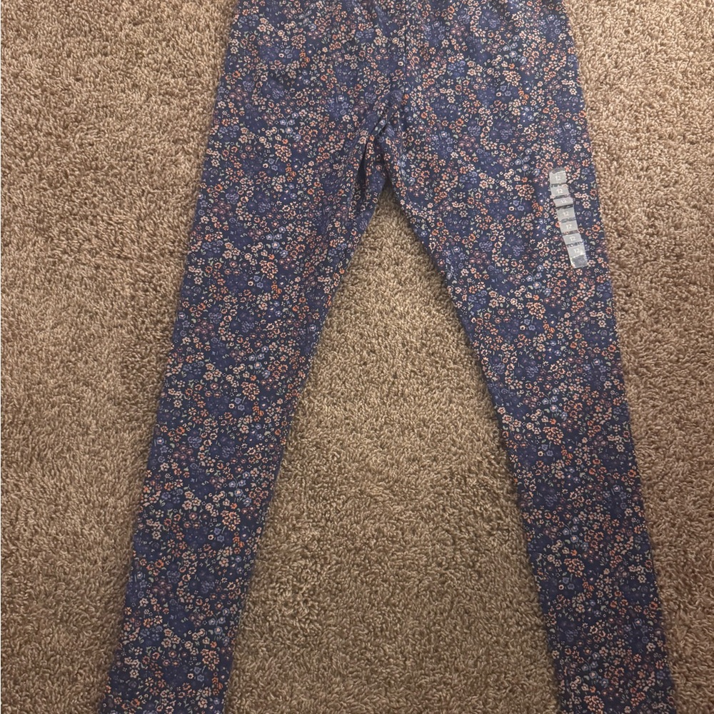 NWT- Girls Carters Floral Patterned Leggings- size 10/12